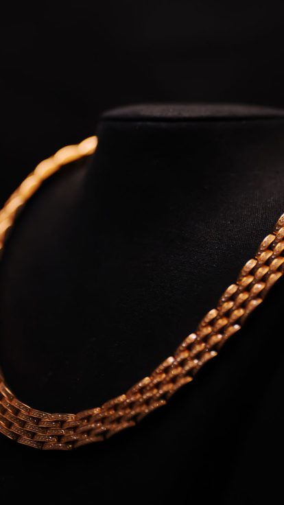 Collier en or, bijou de luxe d'occasion chez Gérald Bémon à Nice