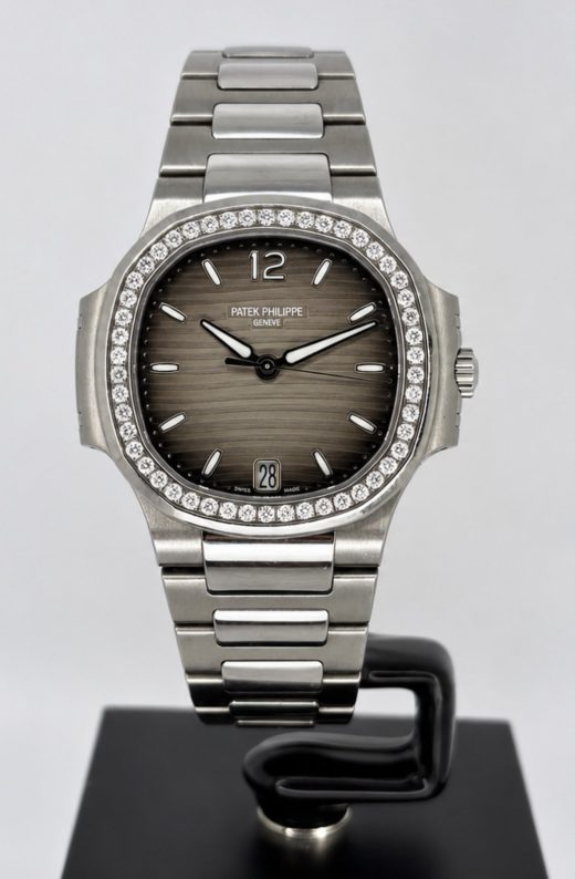 Montre Patek Philippe Nautilus lunette sertie de diamants - Gérald Bémon Nice